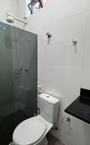 Casa à venda com 400m², 8 quartos e 5 vagas Casa à venda com 400m², 8 quartos e 5 vagasBanheiro 3