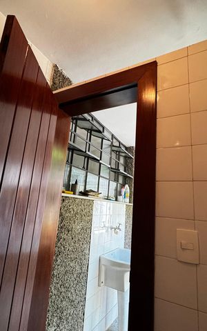 Casa à venda com 400m², 8 quartos e 5 vagas Casa à venda com 400m², 8 quartos e 5 vagasBanheiro 4