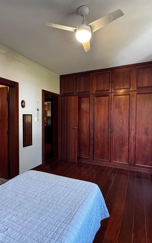 Casa à venda com 400m², 8 quartos e 5 vagas Casa à venda com 400m², 8 quartos e 5 vagasSuíte 2