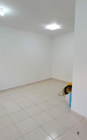 Casa à venda com 182m², 4 quartos e 4 vagas