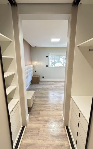 Apartamento à venda com 165m², 3 quartos e 4 vagasSuíte 1 Closet