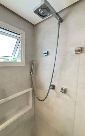 Apartamento à venda com 165m², 3 quartos e 4 vagasBanheiro da Suíte 2