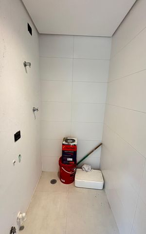 Apartamento à venda com 165m², 3 quartos e 4 vagasÁrea de Serviço - Banheiro