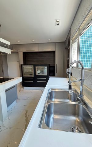 Apartamento à venda com 165m², 3 quartos e 4 vagasCozinha
