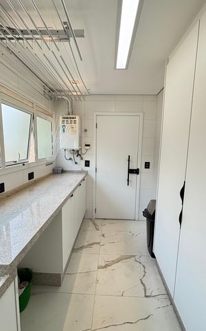 Apartamento à venda com 165m², 3 quartos e 4 vagasÁrea de Serviço