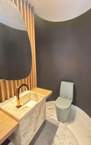 Apartamento à venda com 165m², 3 quartos e 4 vagasLavabo