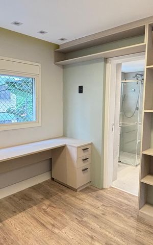 Apartamento à venda com 165m², 3 quartos e 4 vagasSuíte 2