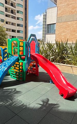 Apartamento à venda com 165m², 3 quartos e 4 vagasÁrea comum - Playground