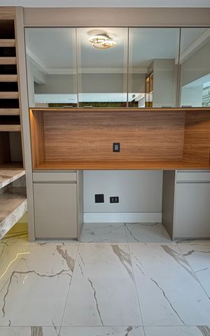 Apartamento à venda com 165m², 3 quartos e 4 vagasSala - Lareira