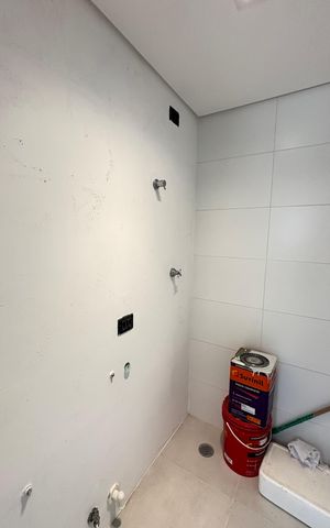 Apartamento à venda com 165m², 3 quartos e 4 vagasÁrea de Serviço - Banheiro