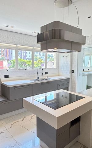 Apartamento à venda com 165m², 3 quartos e 4 vagasCozinha