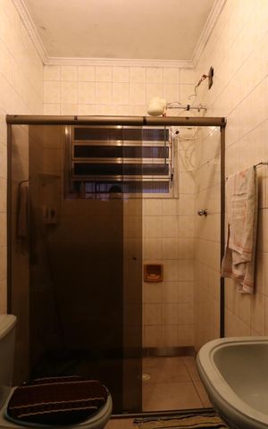 Casa à venda com 384m², 4 quartos e 2 vagasBanheiro 2