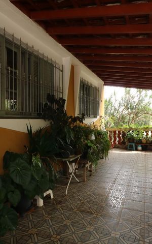 Casa à venda com 384m², 4 quartos e 2 vagasVaranda