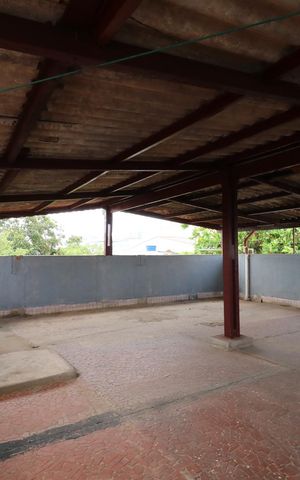 Casa à venda com 384m², 4 quartos e 2 vagasTerraço