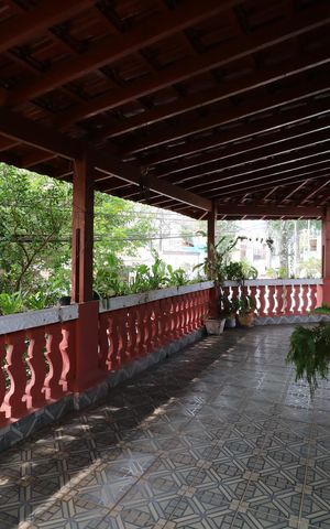 Casa à venda com 384m², 4 quartos e 2 vagasVaranda