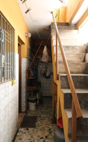 Casa à venda com 384m², 4 quartos e 2 vagasÁrea de Serviço