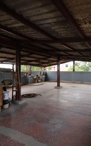 Casa à venda com 384m², 4 quartos e 2 vagasTerraço