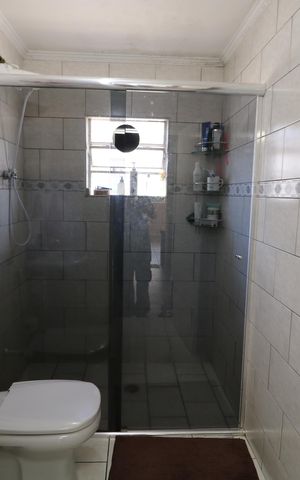 Casa à venda com 240m², 5 quartos e 4 vagasSuíte - Banheiro Casa 2