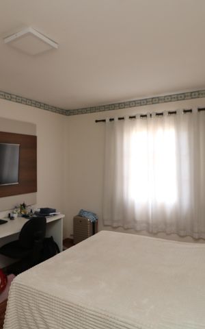 Casa à venda com 240m², 5 quartos e 4 vagasQuarto Casa 2