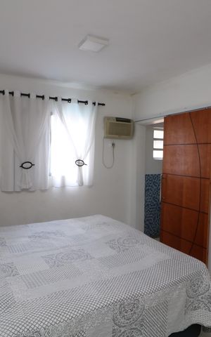 Casa à venda com 240m², 5 quartos e 4 vagasSuíte Casa 3