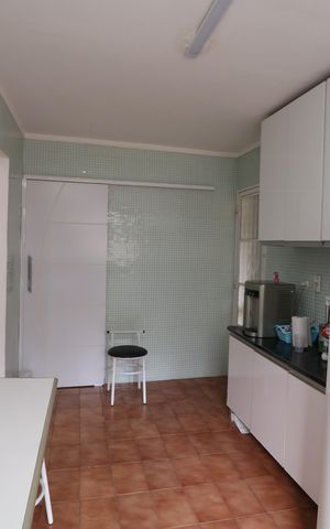 Casa à venda com 240m², 5 quartos e 4 vagasCozinha Casa 3