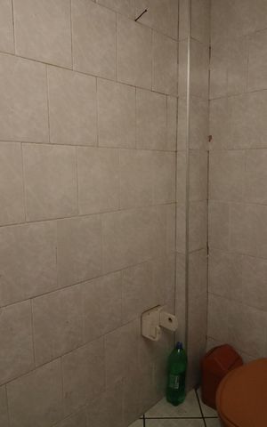 Casa à venda com 240m², 5 quartos e 4 vagasBanheiro