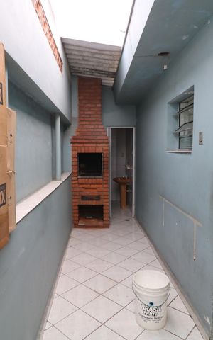 Casa à venda com 240m², 5 quartos e 4 vagasChurrasqueira