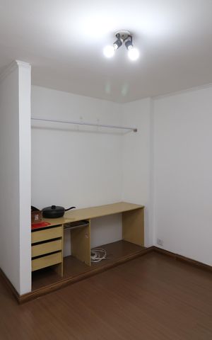Casa à venda com 240m², 5 quartos e 4 vagasSuite