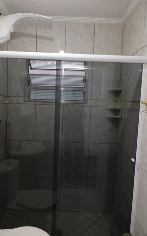 Casa à venda com 240m², 5 quartos e 4 vagasBanheiro da Suíte