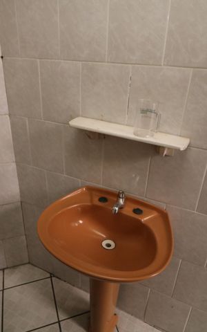 Casa à venda com 240m², 5 quartos e 4 vagasBanheiro