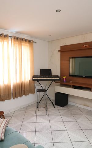 Casa à venda com 240m², 5 quartos e 4 vagasSala Casa 2