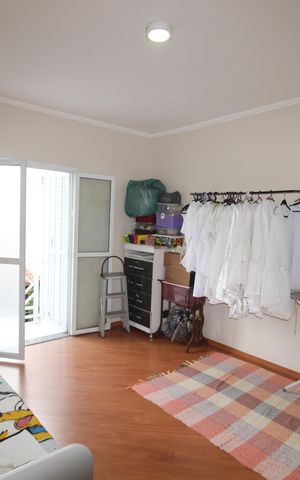 Casa à venda com 243m², 4 quartos e 4 vagasQuarto 2