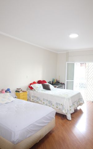 Casa à venda com 243m², 4 quartos e 4 vagasQuarto 3
