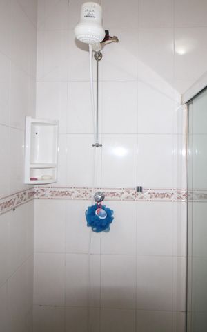 Casa à venda com 243m², 4 quartos e 4 vagasBanheiro 3