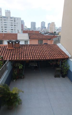 Casa à venda com 243m², 4 quartos e 4 vagasQuarto 2 - Varanda