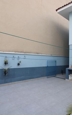 Casa à venda com 243m², 4 quartos e 4 vagasQuintal