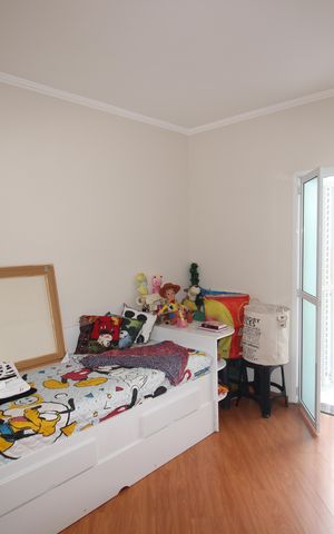 Casa à venda com 243m², 4 quartos e 4 vagasQuarto 2