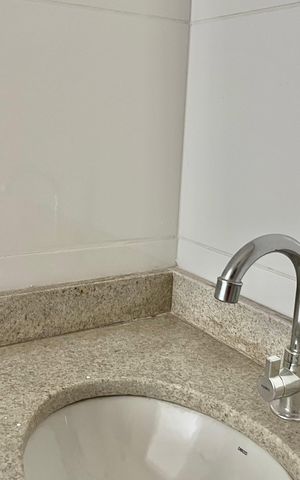 Apartamento à venda com 33m², 2 quartos e sem vagaBanheiro 