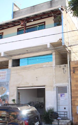 Casa à venda com 180m², 3 quartos e 1 vagaFachada e Placa