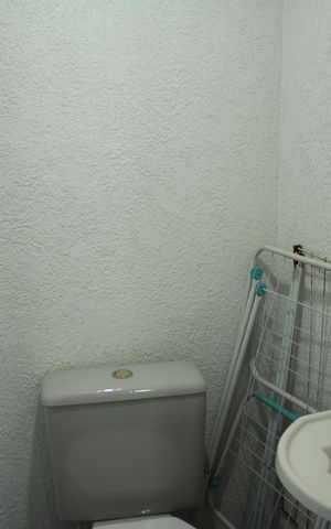 Casa à venda com 180m², 3 quartos e 1 vagaBanheiro de Serviço