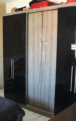 Casa à venda com 180m², 3 quartos e 1 vagaSuíte