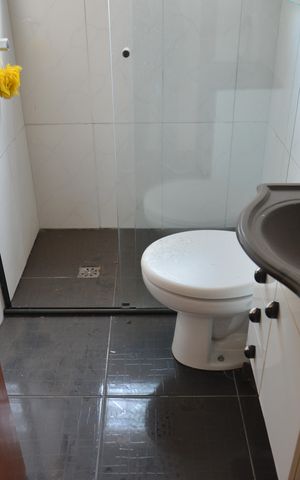 Casa à venda com 356m², 5 quartos e 4 vagasBanheiro Social