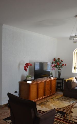 Casa à venda com 356m², 5 quartos e 4 vagasSala