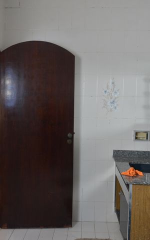 Casa à venda com 356m², 5 quartos e 4 vagasBanheiro da Suíte 2