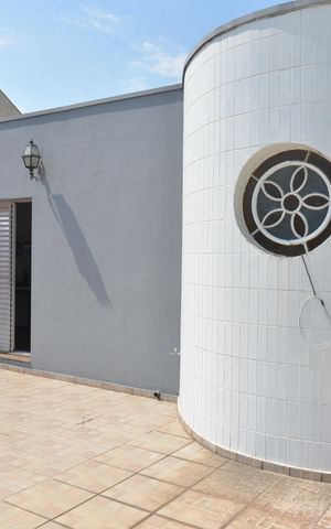 Casa à venda com 356m², 5 quartos e 4 vagasSacada