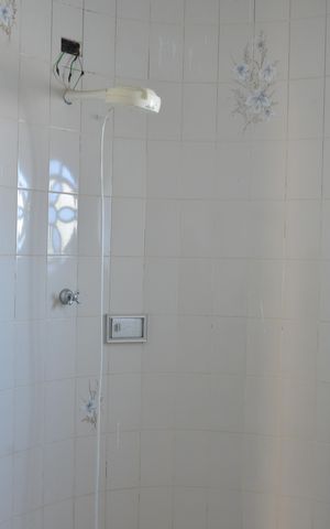 Casa à venda com 356m², 5 quartos e 4 vagasBanheiro da Suíte 2