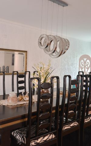 Casa à venda com 356m², 5 quartos e 4 vagasSala
