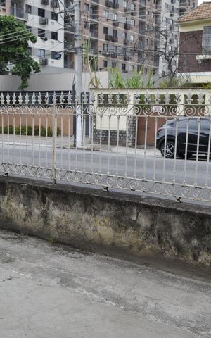 Casa para alugar com 450m², 4 quartos e 2 vagasÁrea Externa