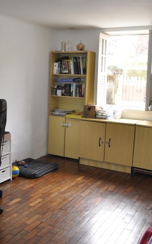Casa para alugar com 450m², 4 quartos e 2 vagasQuarto 4