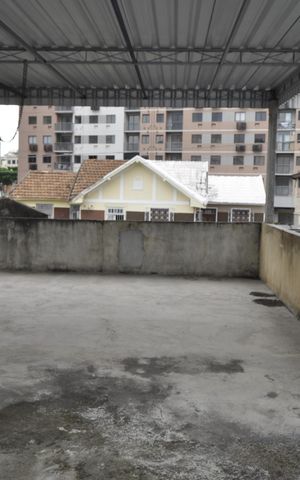 Casa para alugar com 450m², 4 quartos e 2 vagasÁrea Externa